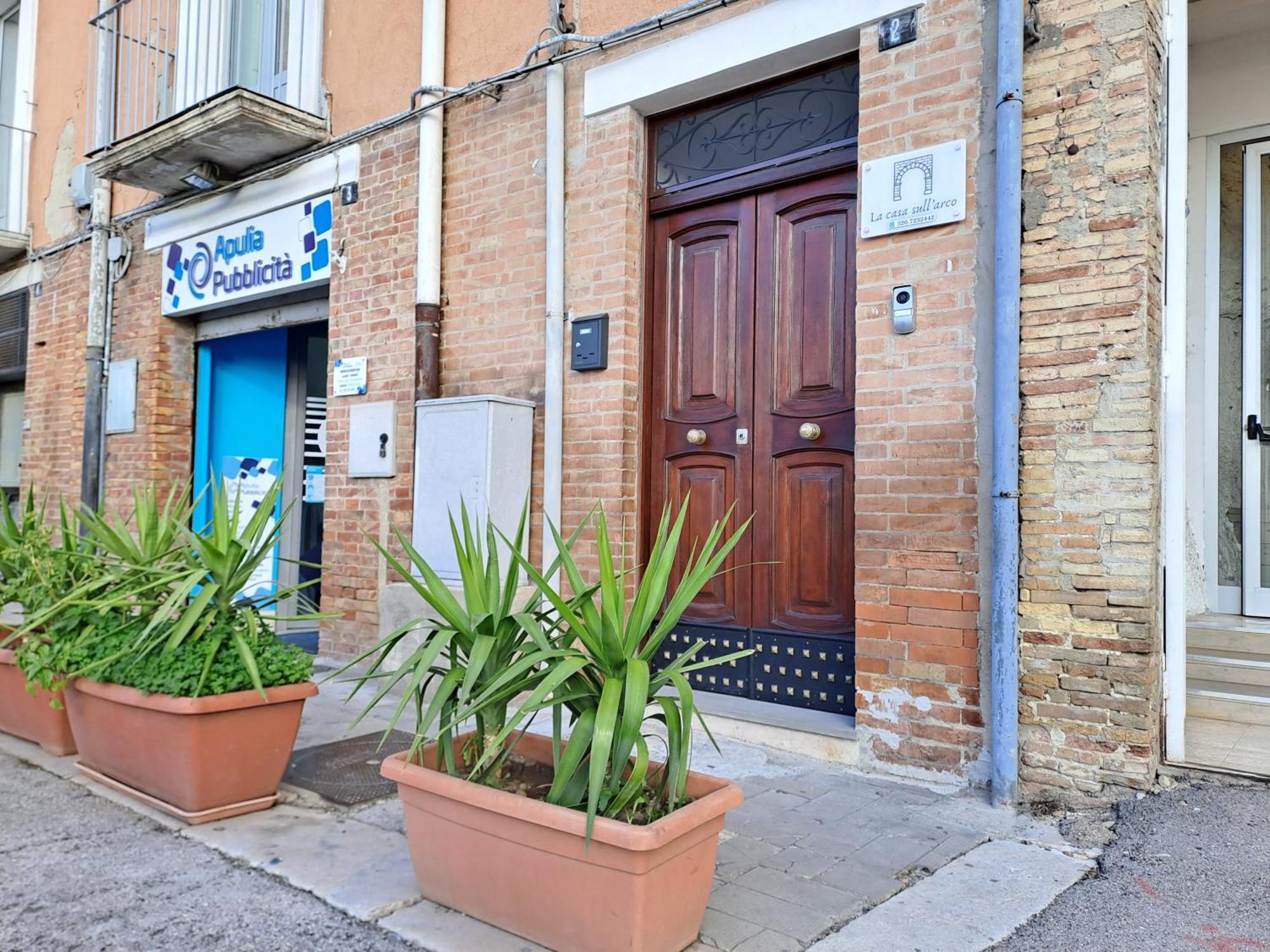 La Casa Sull Arco Acomodação com café da manhã Lucera Exterior foto